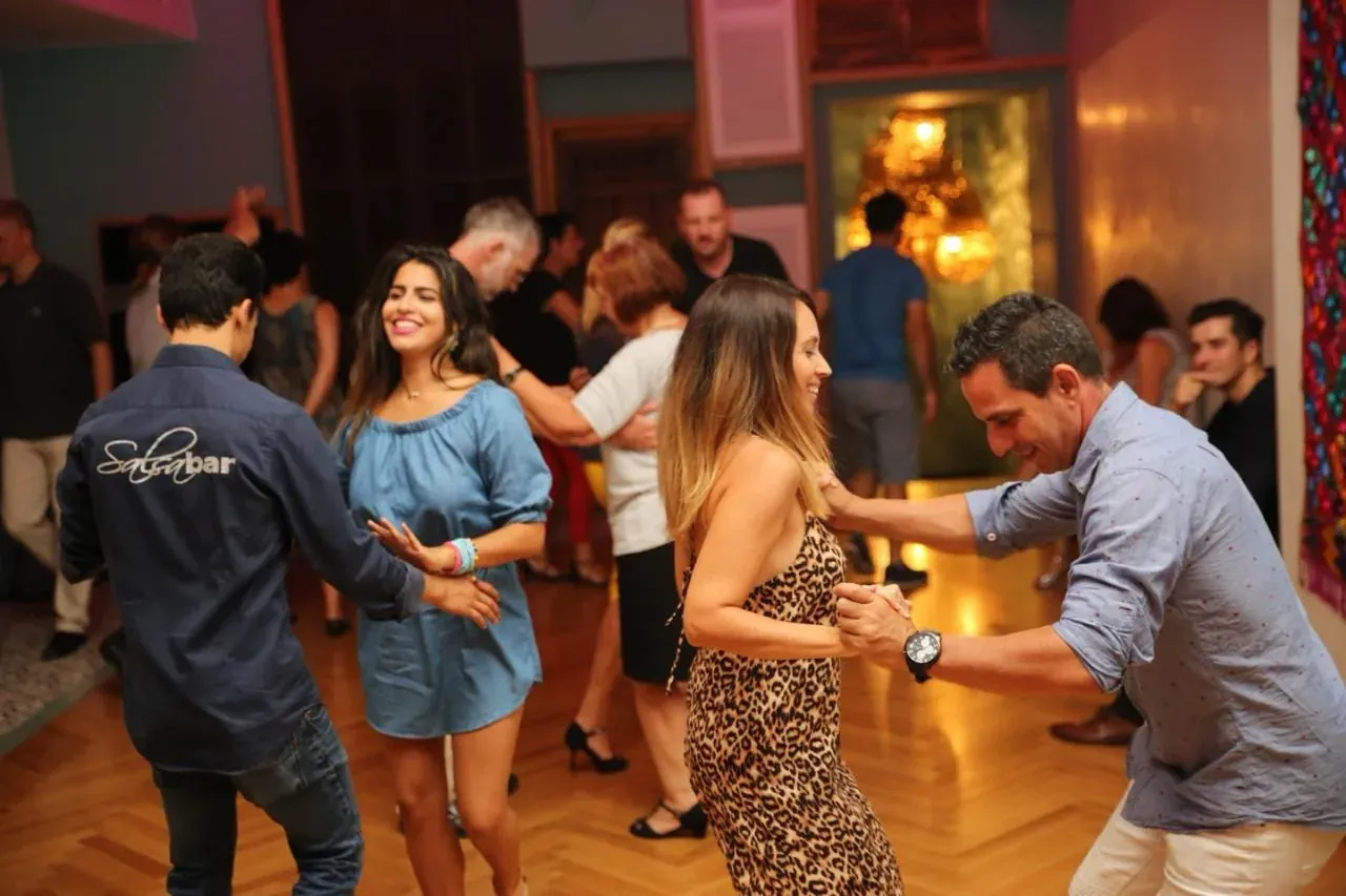 Salsa Dancing in Vienna: Socials, Venues & Prices (2026)